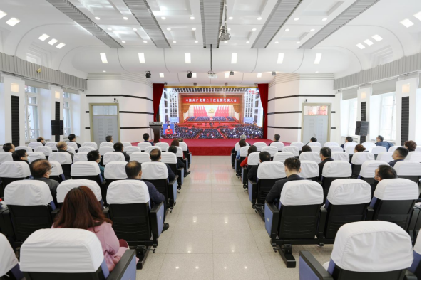 我校师生通过多种形式收听收看中国共产党第二十次全国代表大会